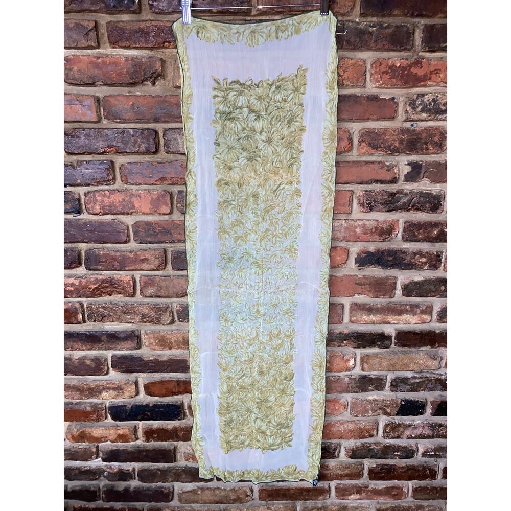 Cravenette Vintage 100% Silk Water Repellent White Green Floral Rectangle Scarf - Picture 1 of 5